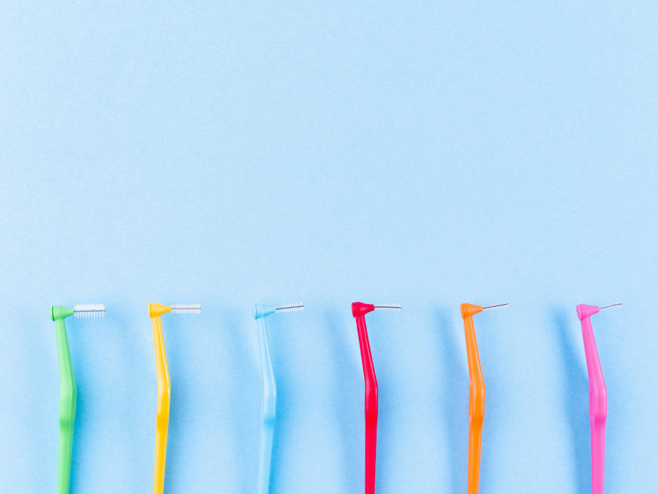 歯間ブラシの「使い方」、「交換頻度」「選び方」
